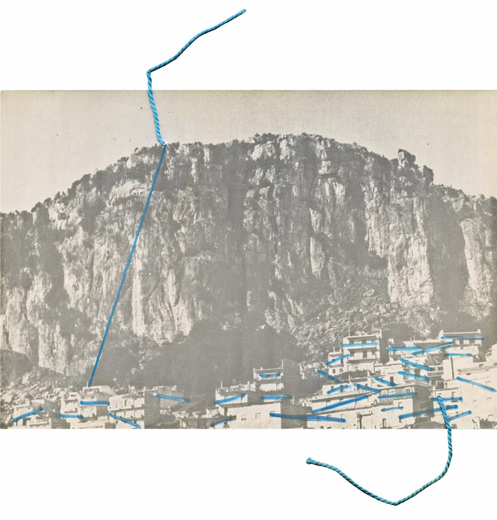 Legarsi alla montagna, Ulassai, settembre 1981, cartolina con inserti di colore e filo celeste